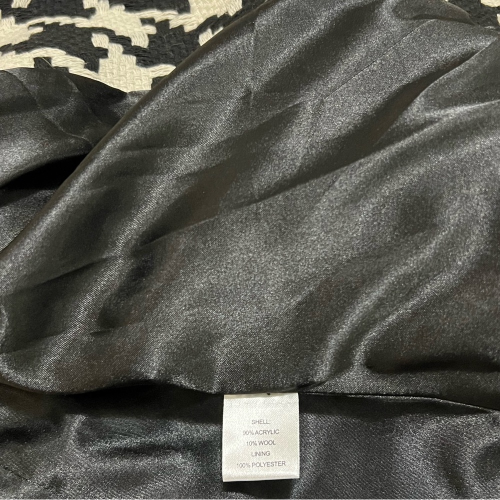 Houndstooth Wool Blend Jacket With Reversible Belt - image 5